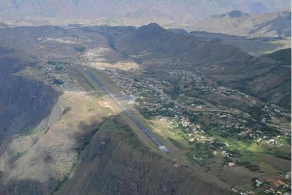 Vista aérea aeropuerto de Pasto